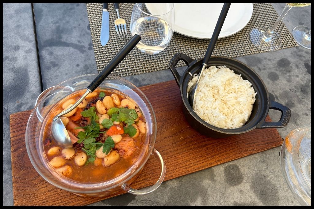 What to eat at  Praia da Luz: The Bean Stew with rice 